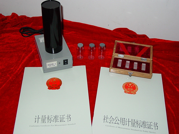 阿贝折射仪检定装置